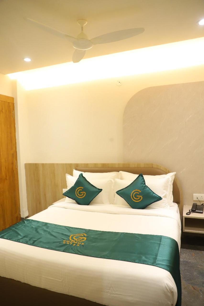 Hotel Cosmos Green Индор Екстериор снимка